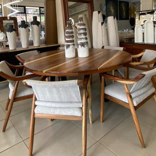 Mesa de Comedor Ari 8P Redonda 1.80M Parota