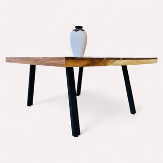 Mesa de Comedor Bari 8P 1.60 X 1.60M Parota