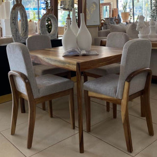 Mesa de Comedor Cosmo 4P
