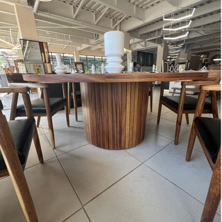 Mesa de Comedor Soumaya 8P