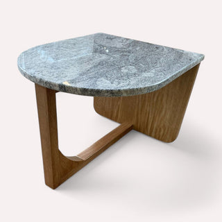 Mesa Lateral Nuk Rosa Morada Granito