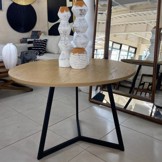 Mesa de Comedor Vigo 4P 1.20M Chapa Encino Nieve