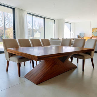 Mesa de Comedor Yakarta 10P 2.40M Chapa Parota