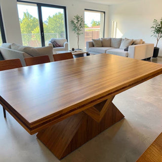 Mesa de Comedor Yakarta 8P 2M Chapa Parota