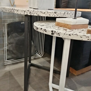 Mesa Lateral Concreto