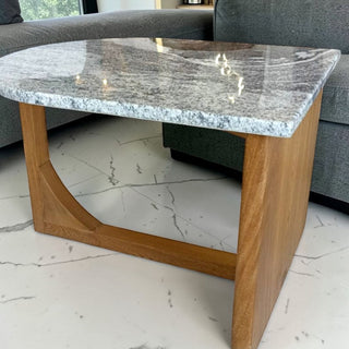 Mesa Lateral Nuk Rosa Morada Granito