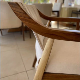 Silla Samna Parota